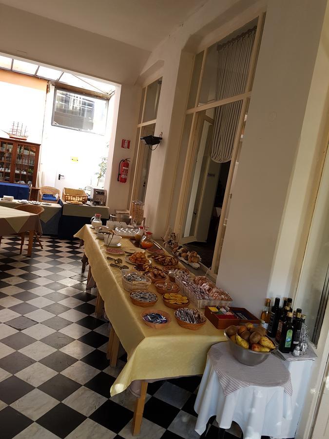 Albergo Lungomare Бонасола Екстериор снимка
