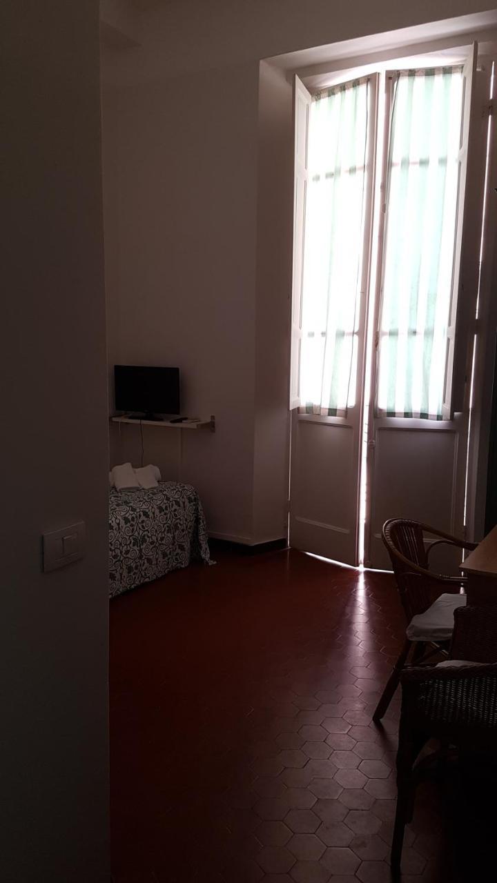 Albergo Lungomare Бонасола Екстериор снимка