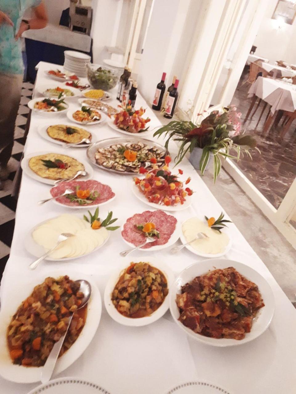 Albergo Lungomare Бонасола Екстериор снимка