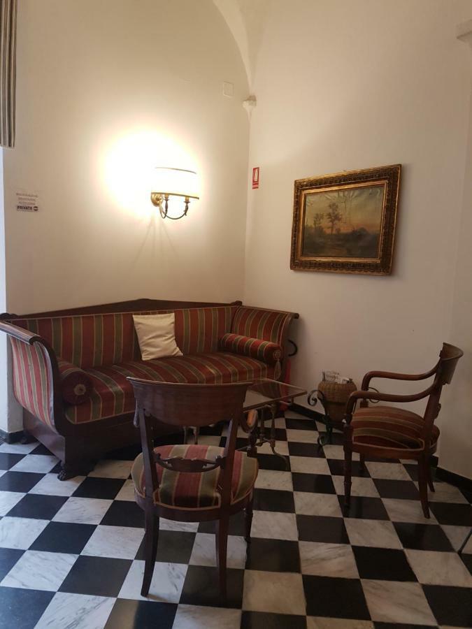 Albergo Lungomare Бонасола Екстериор снимка